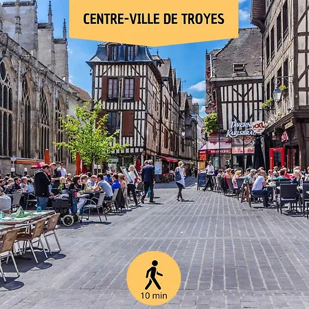 Centre - Petit Fonctionnel - Canape Convertible - Ideal Courts Sejours - Proche Gare Et Du Centre-ville - Wifi - Cuisine Equipee - Salle De Bain - Parking Facile * 트루아
